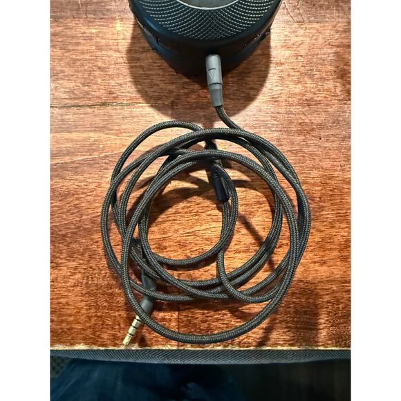 JBL E45BT On-Ear Headset - Blue - with 40mm Driver Wire and Ch Cable - Picture 3 of 4